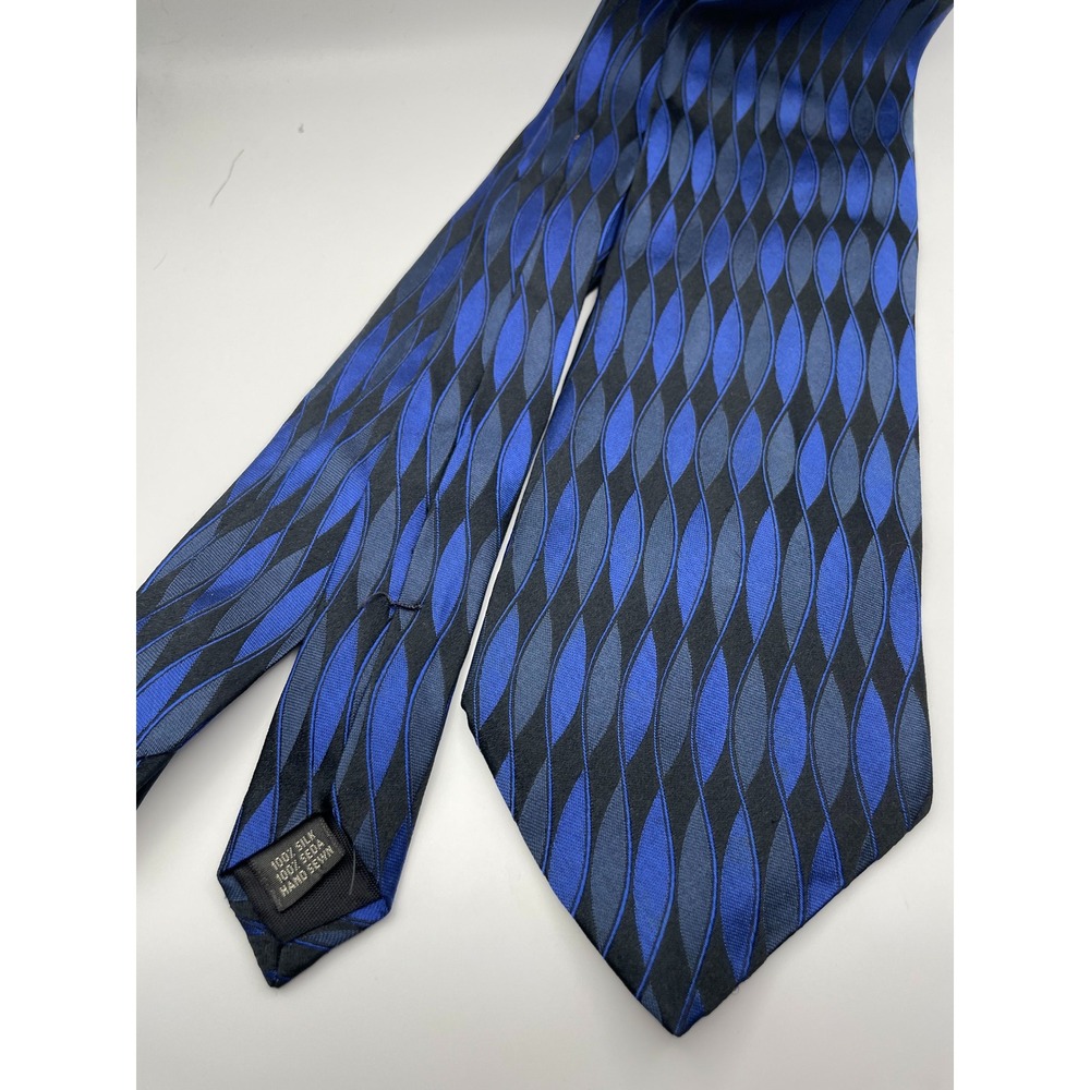 Bellinzona Mens Blue Black Geometric Wave Hand Sewn 100% Silk Necktie Accessory